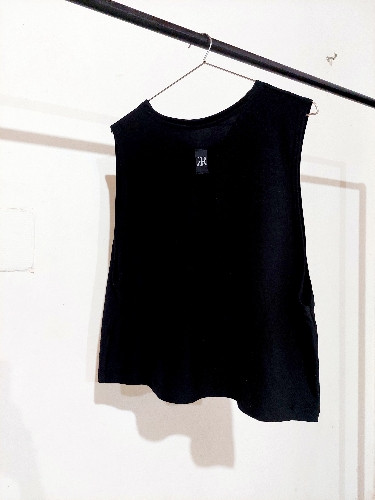 Imagen 1 de Musculosa básica negra