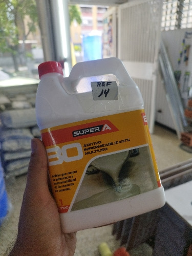 Imagen 1 de ADITIVO IMPERMEABILIZANTE SUPER-A 80 DE LITRO 