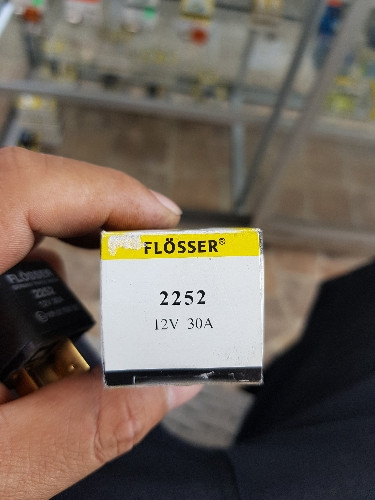 Imagen 1 de 2252 Relay 12V 30A