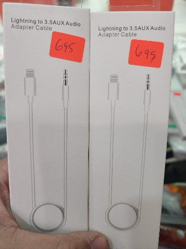 Imagen 1 de Adaptador 3.5 Aux audio iphone