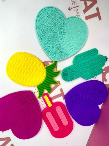 Imagen 1 de Alfombra de silicona limpiabrocha