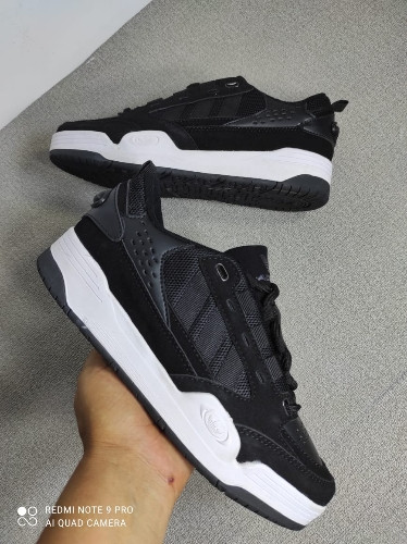 Imagen 1 de Adidas A2000