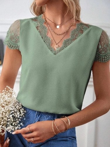 Imagen 1 de Blusa verde cuello en V 