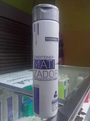 Imagen 1 de Acondicionador matizador no yellow Pasarela de 300ml