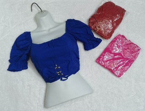 Image 1 of Blusa corta trenzada abajo 