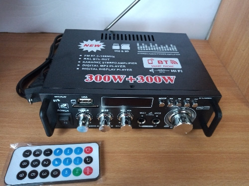 Imagen 1 de Amplificador caja roja pequeño 