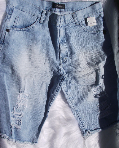Imagem 1 de Bermuda Jeans CK - 46
