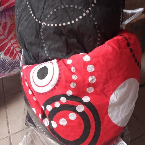 Imagen 1 de 4-Acolchado estampado reversible 2½plazas