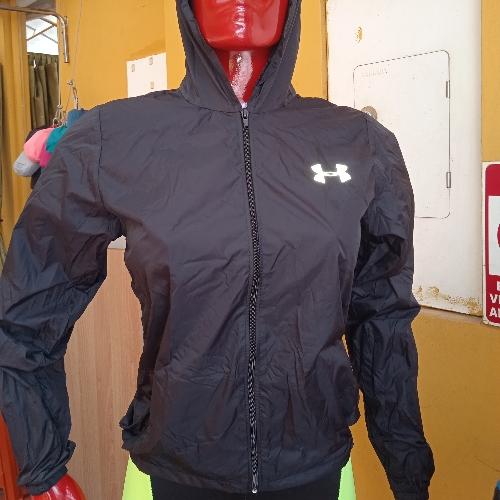 Imagen 1 de Chaqueta corta vientos
