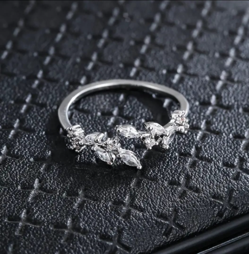 Imagen 1 de Anillo espiga perlas plateado