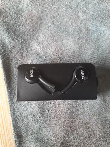 Imagen 1 de Audífono akg tipo c