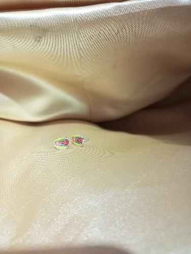 Imagen 1 de Arete de tapa bolita virgen de Guadalupe