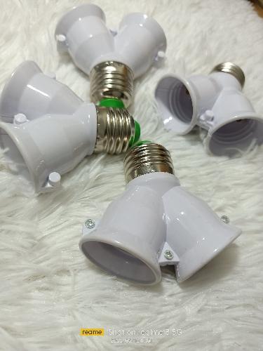 Imagem 1 de ADAPTADOR Y DUAS LÂMPADAS