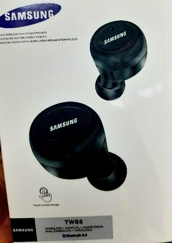 Imagen 1 de Audifonos bluetooth Samsung con base