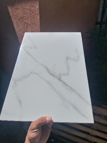 Imagen 1 de Carrara 31x53 1.65 mts x caja 