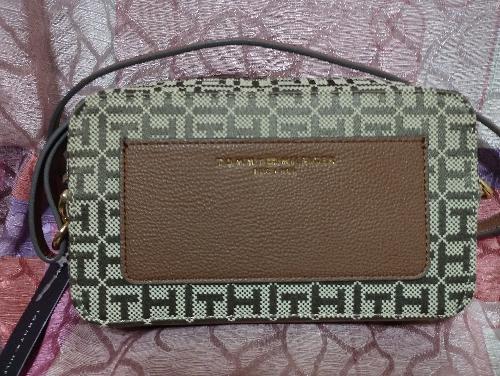 Imagen 1 de Bolso Mano Tommy