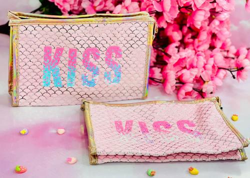 Imagen 1 de Cosmetiquera Kiss