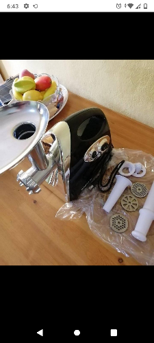 Imagen 1 de MOLINO DE CARNE ELECTRICA NEGRO