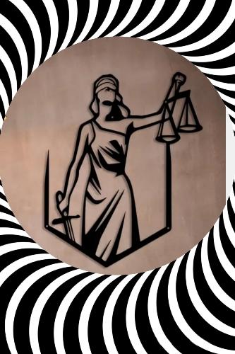 Imagen 1 de Cuadro en Metal "Diosa de la Justicia"