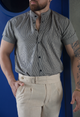 CAMISA BEIGE R/NEGRAS