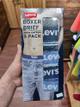Levis L 1235