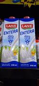 Leche laive entera 946ml