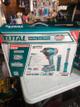 COMBO PISTOLA IMPACTO+LAMPARA 20V 2B 400N TOTAL UTOSLI23048