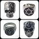 Anillo de hombre con diseño acero plateado