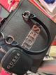 Guess negra