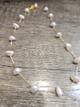 COLLAR FABRIADO CON PERLAS ACRILICAS IRREGULARES CFL006220