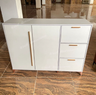 Miniatura 1 de Credenza (Blanco/Dorado)