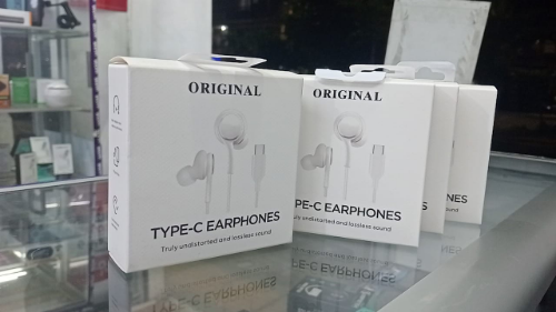 Audifonos AKG TC