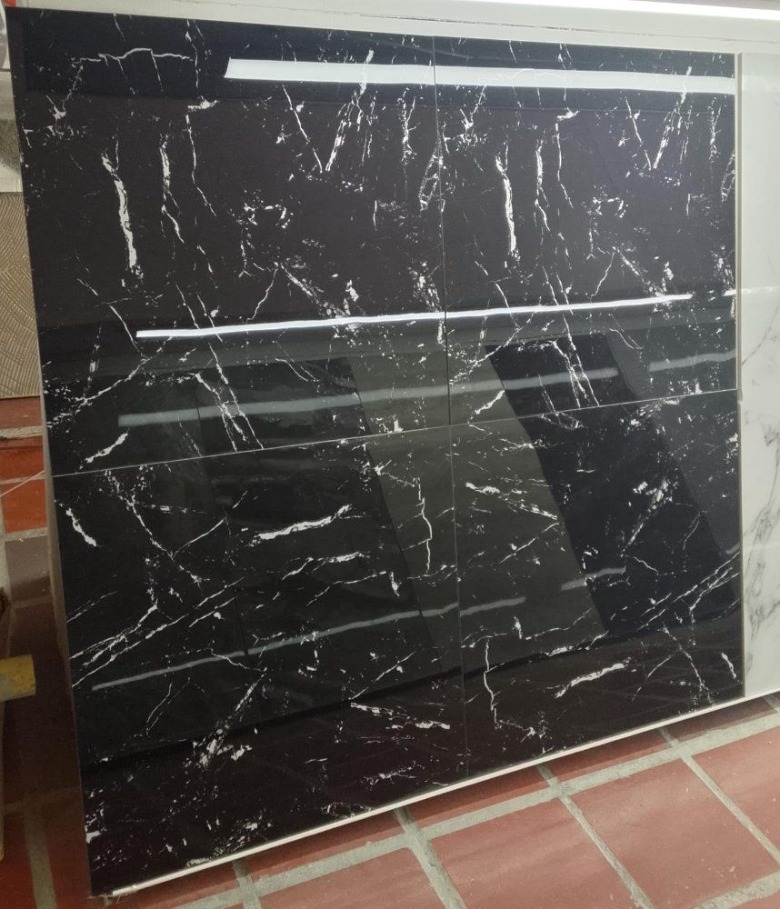 Caja de porcelanato negro blanco 60x60