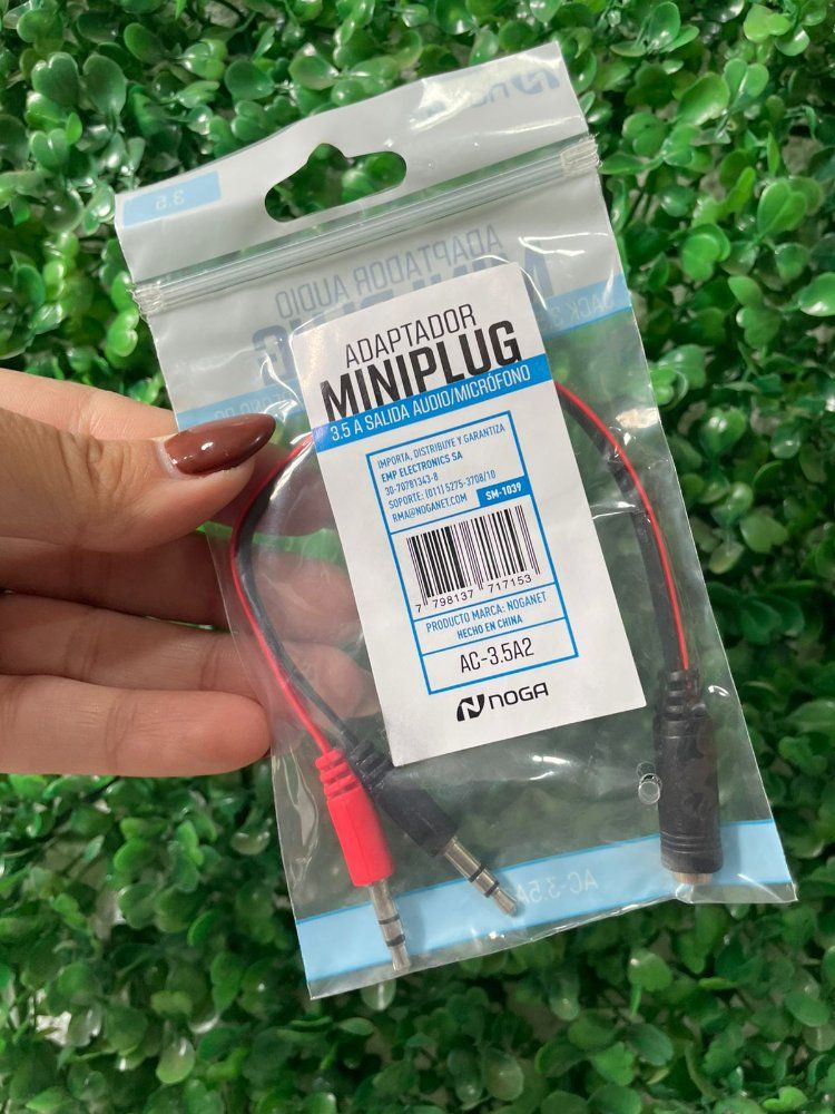 ADAPTADOR 3,5 A SALIDA AUDIO/MICROFON0