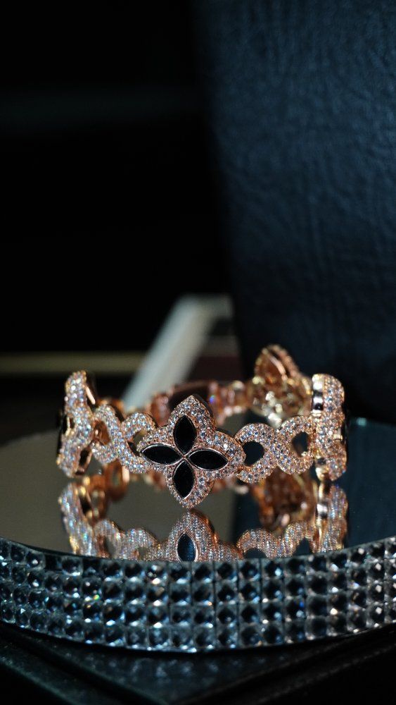Pulso Diseño en Oro 18K