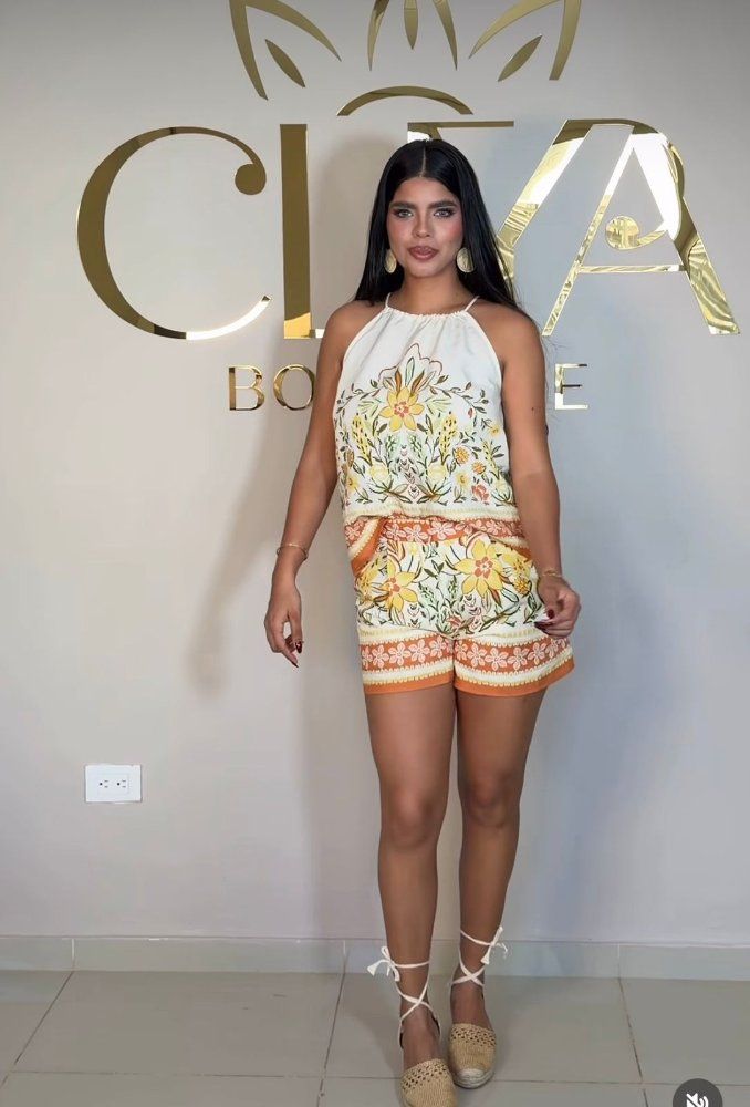 47084 L SET ESTAMPADO AMARILLO Y MOZTAZA TOP SIN MANGA Y SHORT