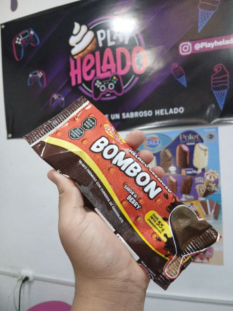 Bombon berry  helado la cascada