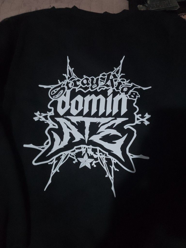 Buzo CR SKZ domin ate