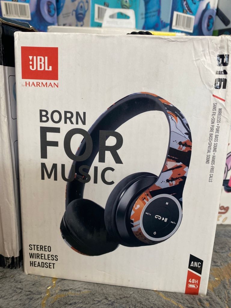 Audífonos JBL B16