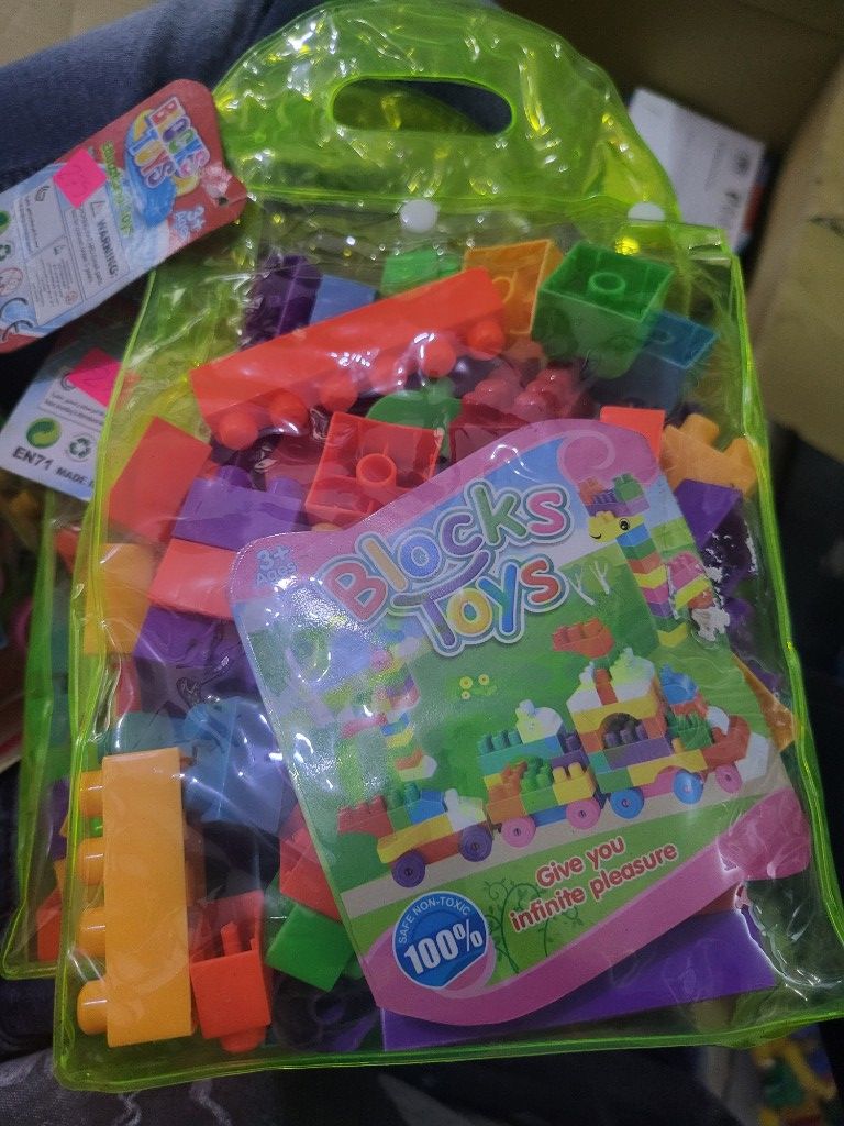 Block toys / Bloques