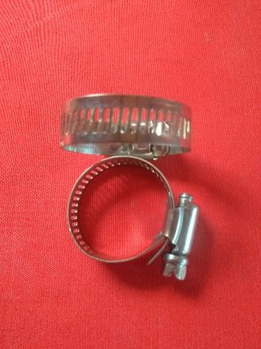 ABRAZADERA 11/16-1-1/2-  21-38 MM GALVANIZADA