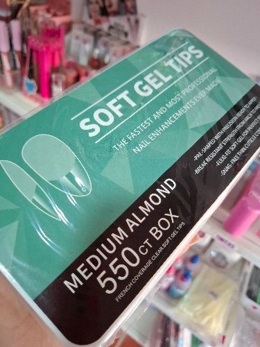 550 UÑAS POSTIZAS MEDIUM ALMOND