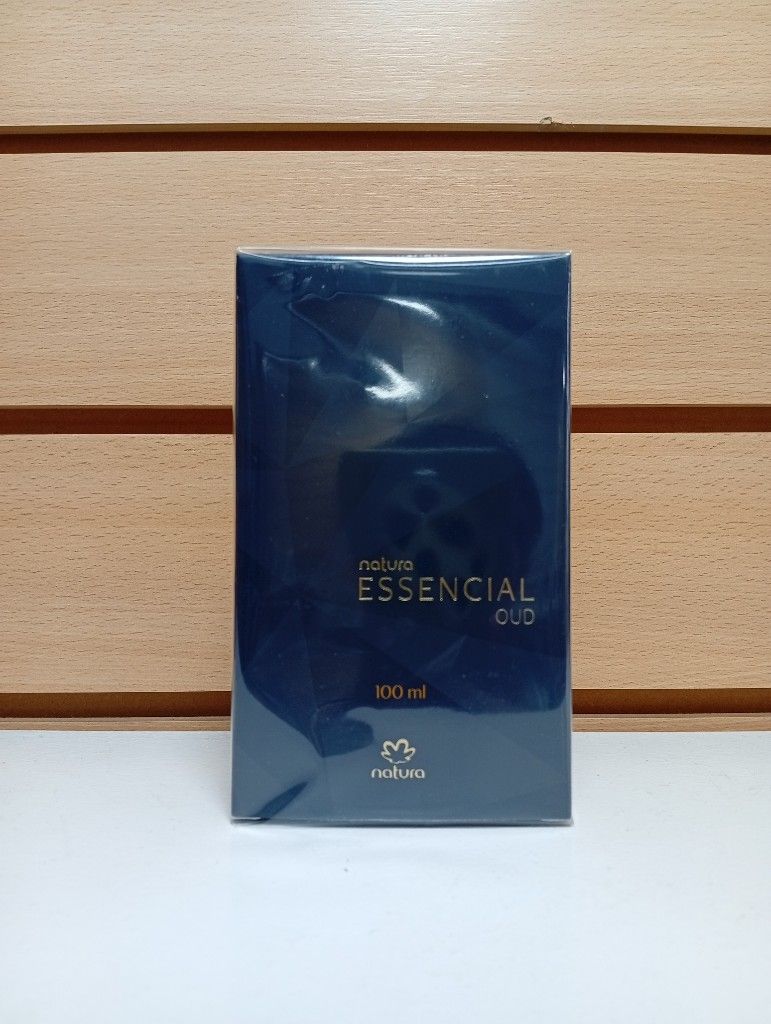 essencial oud masculino