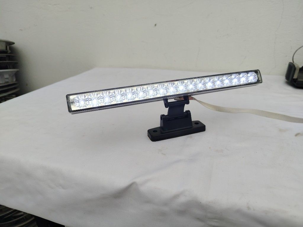 BARRA DE LUZ LED UNIVERSAL