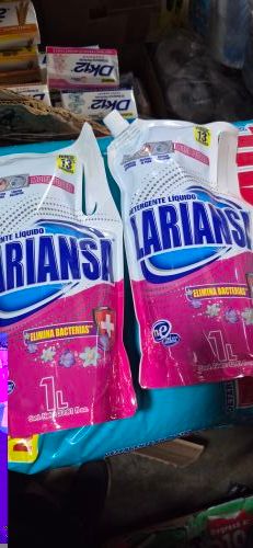 Detergente Larianza  liquido de 1l