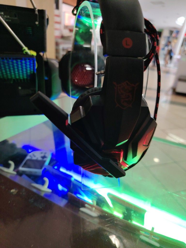 Audífono gamer con micrófono