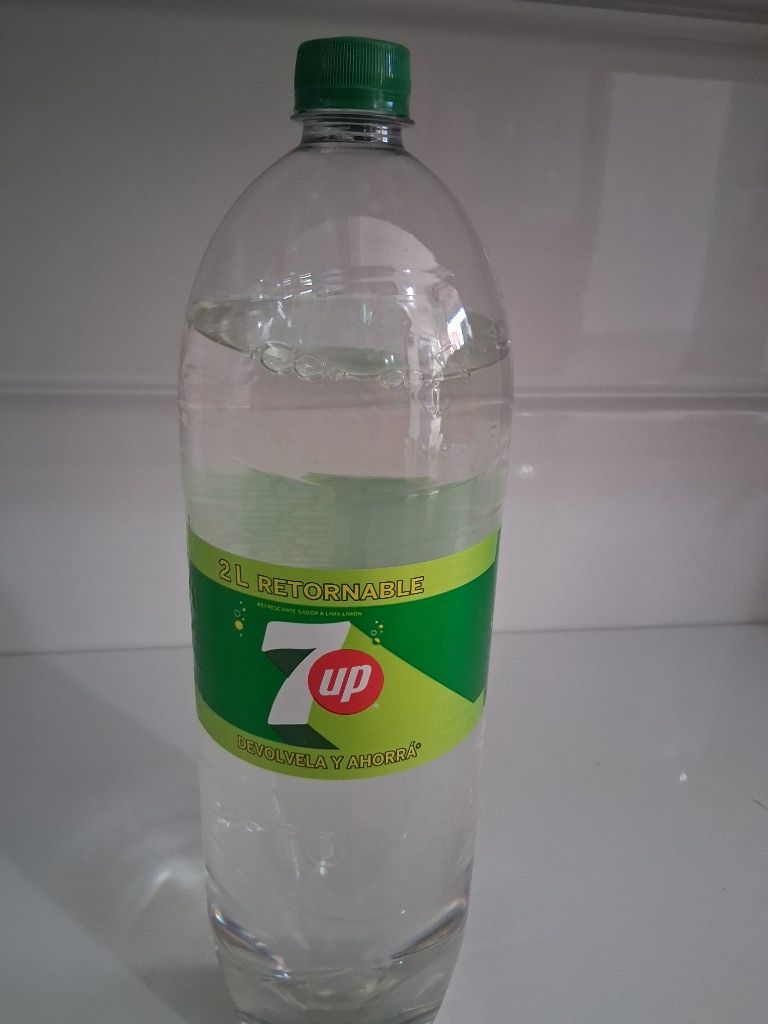 7UP RETORNABLE 2LT