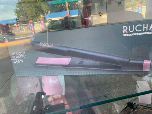 Plancha RUCHA Titanium Keratin 1"