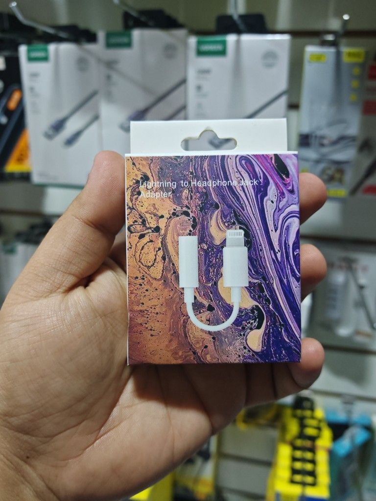 ADAPTADOR DE LIGHTNING A 3.5MM BLANCO