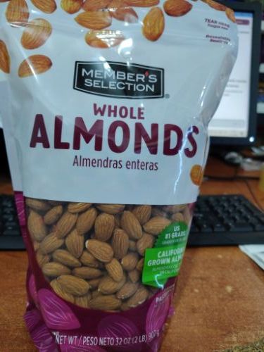 Almonds almendras entera